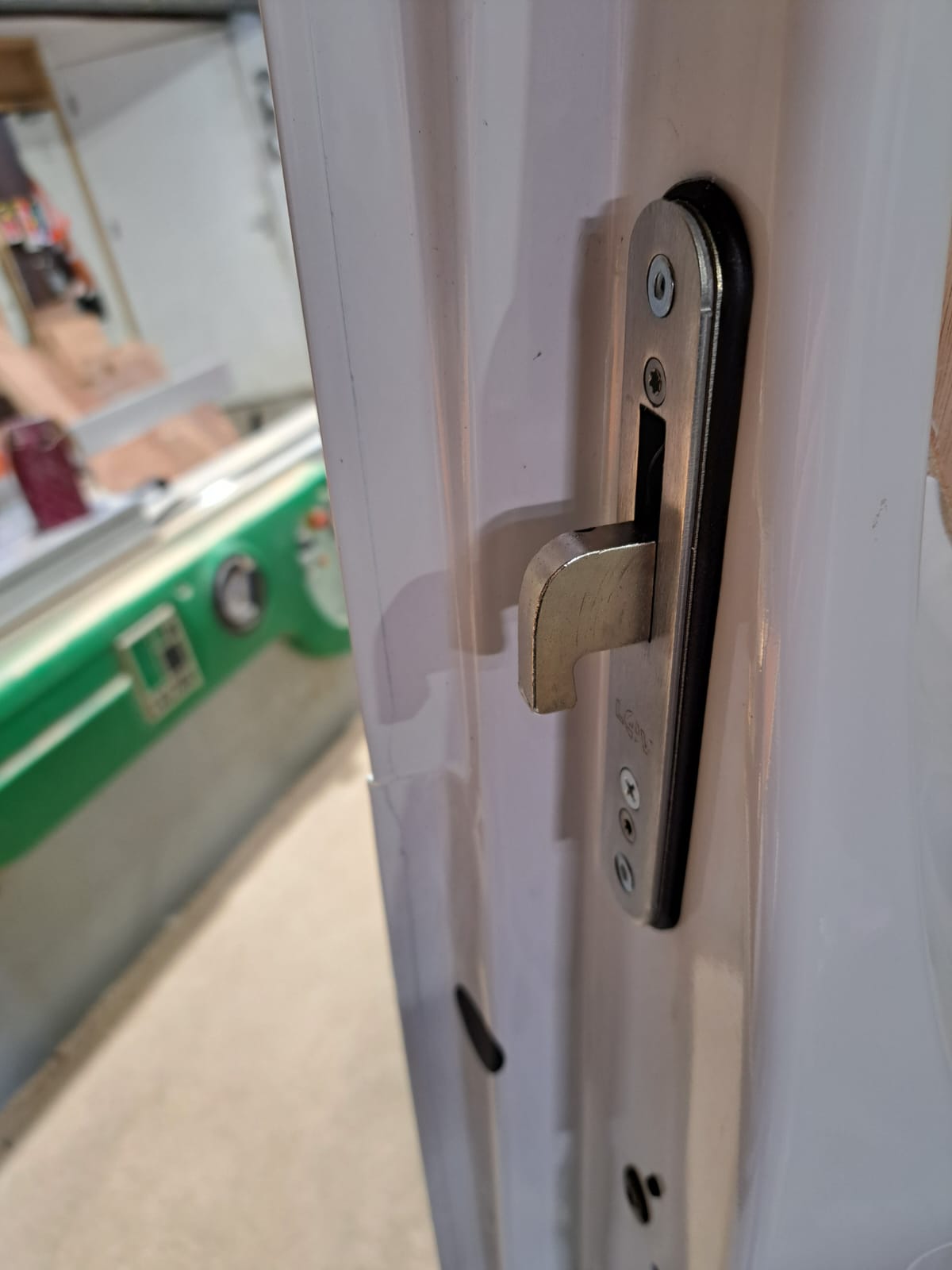 Soluzioni personalizzate di serrature antifurto per furgoni Daken Locks